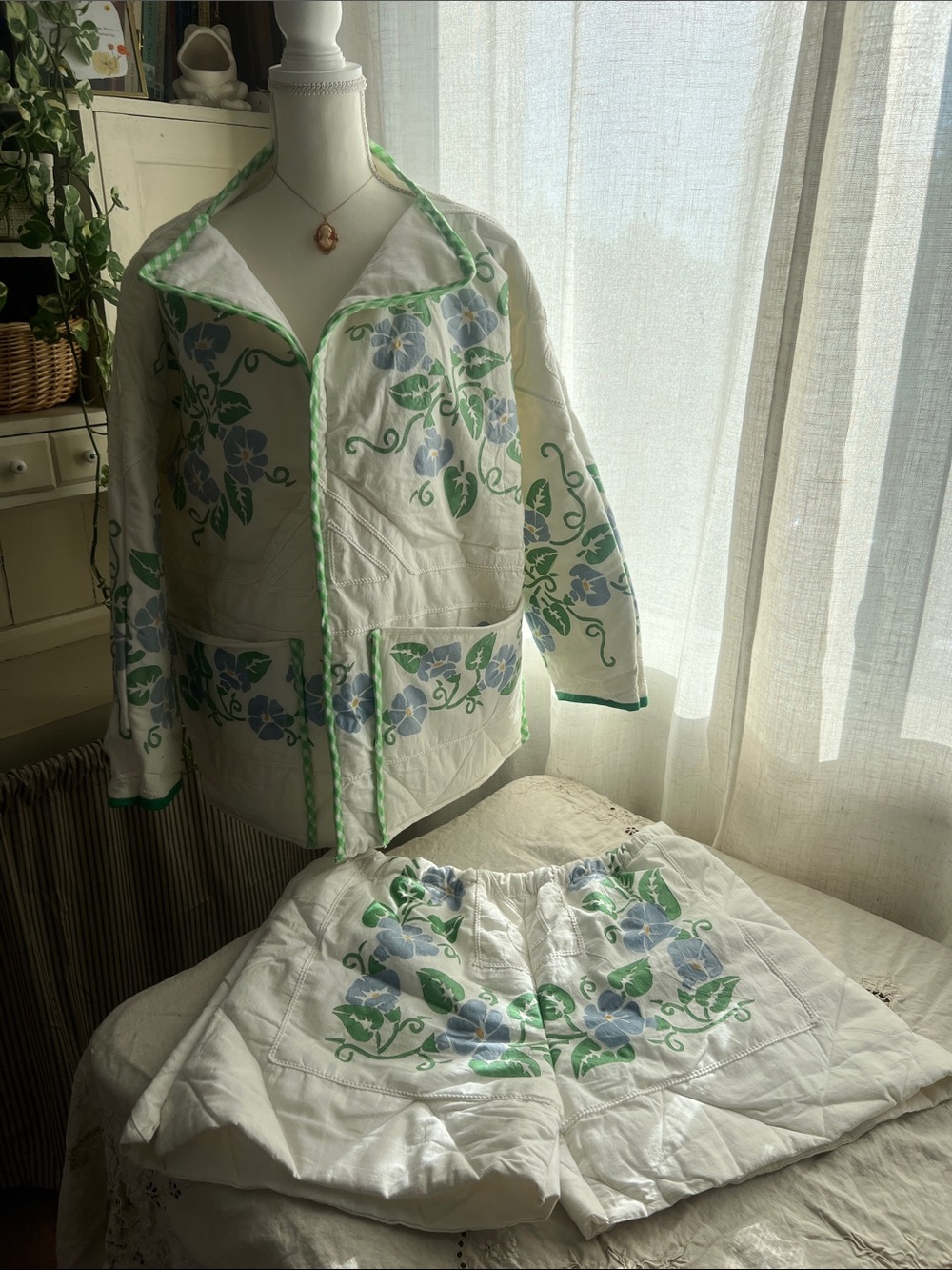 Handmade antique vintage quilt shorts size large XL - Picture 1 of 4